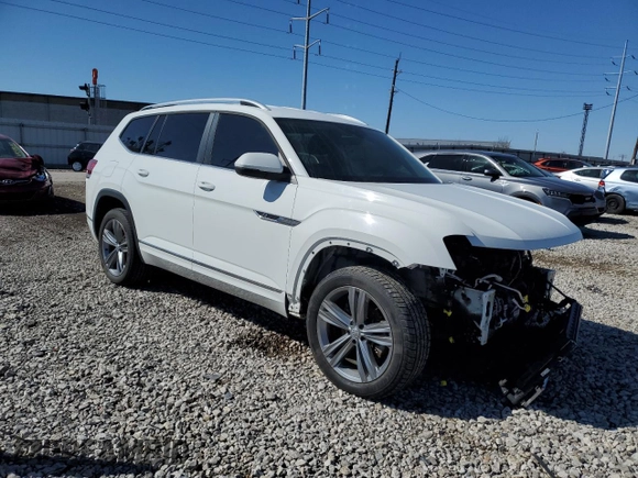 2018 Volkswagen Atlas SE z VIN 1V2PR2CA4JC517935, wystawiony jako Copart lot #49287465 z przebiegiem 88 907 mil mil oraz Szkoda całkowita • Salvage title. Historia ofert i sprzedaży dostępna na DreamBid. Obrazek 4.
