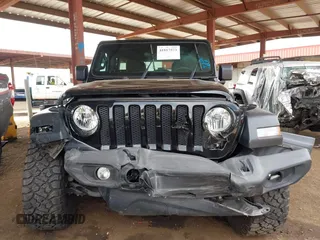 2019 Jeep Wrangler Unlimited Sport S with VIN 1C4HJXDN2KW630780, listed as a IAAI auction lot 41817573 with 56,113 mi miles and . Bid and sale history available at DreamBid. Image 6.