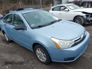 2009 Ford Focus SE with VIN 1FAHP35N79W234138, listed as a IAAI auction lot 41961944 with 189,428 mi miles. Bid and sale history available at carsss.com. Image 1.