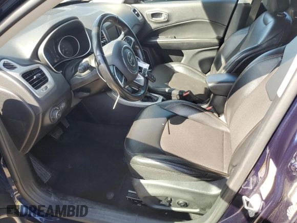 2020 Jeep Compass Latitude z VIN 3C4NJDBB2LT164611, wystawiony jako Copart lot #62141145 z przebiegiem 95 095 mil mil oraz Czysty tytuł • Clean title. Historia ofert i sprzedaży dostępna na DreamBid. Obrazek 7.