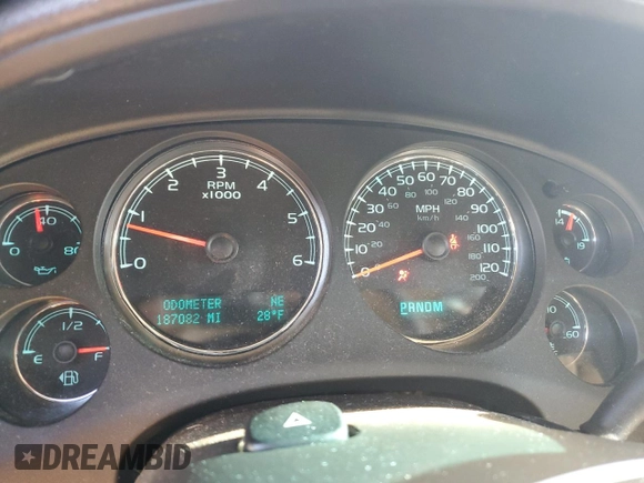 2013 GMC Yukon Denali with VIN 1GKS2EEF9DR200958, listed as a Copart auction lot 46331025 with 187,082 mi miles and Clean Title. Bid and sale history available at carsss.com. Image 9.