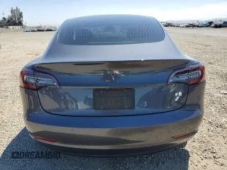 2019 Tesla Model 3 Mid Range with VIN 5YJ3E1EA2KF416304, listed as a Copart auction lot 52792845 with 140,552 mi miles and Salvage Title. Bid and sale history available at DreamBid. Image 6.