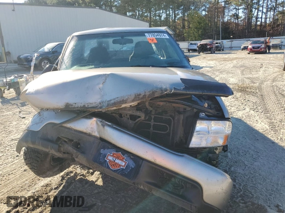 2000 GMC Sonoma SLS with VIN 1GTDT19W8Y8172036, listed as a Copart auction lot 77854974 with Not Provided miles and Salvage Title. Bid and sale history available at DreamBid. Image 5.