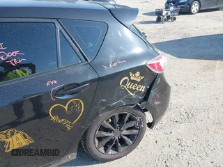 2012 Mazda 3 S Grand Touring z VIN JM1BL1M63C1583005, wystawiony jako IAAI lot #42657793 z przebiegiem 117 212 mil mil oraz . Historia ofert i sprzedaży dostępna na DreamBid. Obrazek 13.
