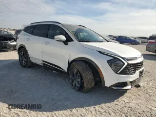 2025 Kia Sportage SX-Prestige with VIN KNDPXCDG1S7177587, listed as a Copart auction lot 42723205 with 6,704 mi miles and Salvage title. Bid and sale history available at DreamBid. Image 4.