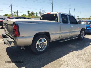 2005 Chevrolet Silverado 1500 Work Truck z VIN 1GCEC19X05Z291296, wystawiony jako Copart lot #48926825 z przebiegiem 282 858 mil mil oraz Szkoda całkowita • Salvage title. Historia ofert i sprzedaży dostępna na DreamBid. Obrazek 3.