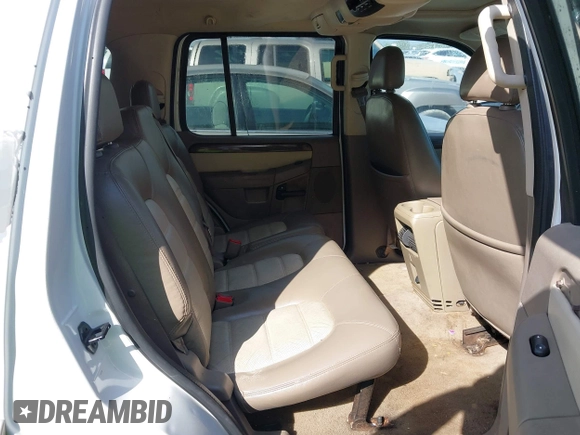 2005 Ford Explorer Eddie Bauer with VIN 1FMDU64WX5UB50331, listed as a IAAI auction lot 42436988 with 239,156 mi miles and . Bid and sale history available at DreamBid. Image 8.