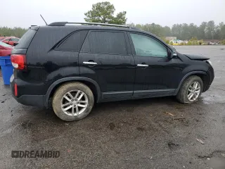 2014 Kia Sorento LX with VIN 5XYKT4A68EG477464, listed as a Copart auction lot 45084575 with 0 mi miles and Salvage Title. Bid and sale history available at carsss.com. Image 3.