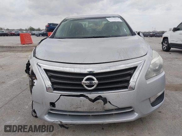 2013 Nissan Altima 2.5 S with VIN 1N4AL3AP3DC255289, listed as a IAAI auction lot 41938965 with 212,727 mi miles and . Bid and sale history available at carsss.com. Image 13.
