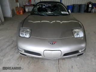 2002 Chevrolet Corvette with VIN 1G1YY32G825129366, listed as a Copart auction lot 49793155 with 0 mi miles and Clean Title. Bid and sale history available at carsss.com. Image 5.