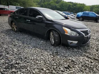 2013 Nissan Altima SL with VIN 1N4BL3AP2DN588527, listed as a Copart auction lot 61138905 with 159,299 mi miles and Salvage title. Bid and sale history available at DreamBid. Image 4.