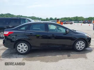 2012 Ford Focus SE с VIN 1FAHP3F29CL220562, выставлен на аукционе IAAI как лот 42299647 с пробегом 117 090 миль миль и . История ставок и продаж доступна на DreamBid. Изображение 13.