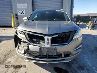 2017 Lincoln MKC Premiere with VIN 5LMCJ1D90HUL04659, listed as a Copart auction lot 45503395 with 193,677 mi miles and Salvage Title. Bid and sale history available at DreamBid. Image 5.