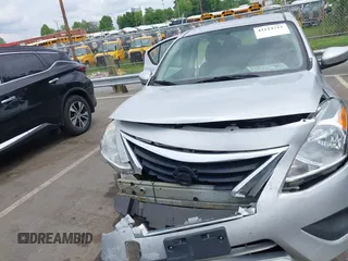 2019 Nissan Versa SV z VIN 3N1CN7AP7KL832771, wystawiony jako IAAI lot #42124711 z przebiegiem 160 856 mil mil oraz . Historia ofert i sprzedaży dostępna na DreamBid. Obrazek 13.