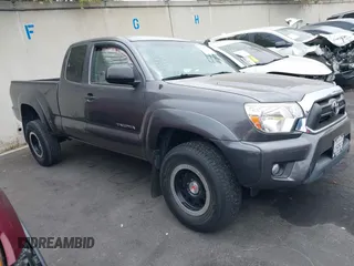 2015 Toyota Tacoma PreRunner with VIN 5TFTU4GN6FX076736, listed as a IAAI auction lot 42643752 with 54,527 mi miles and . Bid and sale history available at DreamBid. Image 1.