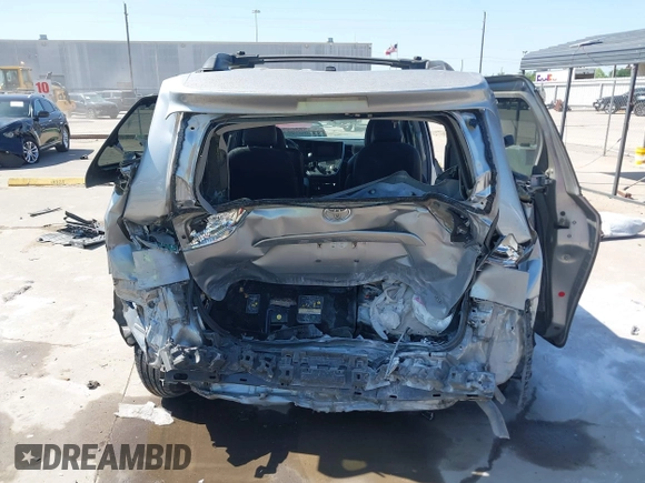 2015 Toyota Sienna SE with VIN 5TDXK3DC7FS684341, listed as a IAAI auction lot 41959077 with 154,377 mi miles and . Bid and sale history available at DreamBid. Image 17.