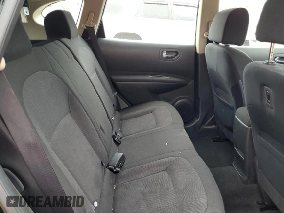 2015 Nissan Rogue S z VIN JN8AS5MV9FW764652, wystawiony jako Copart lot #56735095 z przebiegiem 104 647 mil mil oraz Szkody całkowita. Historia ofert i sprzedaży dostępna na DreamBid. Obrazek 11.