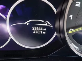 2022 Porsche Cayenne E-Hybrid Hybrid z VIN WP1AE2AY7NDA26826, wystawiony jako IAAI lot #41669548 z przebiegiem 22 644 mil mil oraz . Historia ofert i sprzedaży dostępna na DreamBid. Obrazek 15.