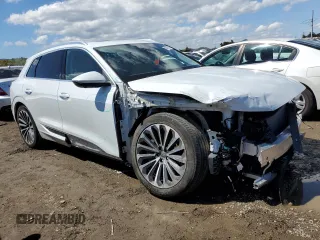 2019 Audi e-tron Prestige with VIN WA1VABGEXKB022962, listed as a Copart auction lot 46840743 with 22,368 mi miles. Bid and sale history available at carsss.com. Image 4.