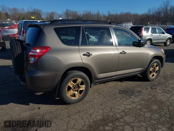 2010 Toyota RAV4 with VIN JTMBF4DV0A5031581, listed as a IAAI auction lot 41714611 with 186,814 mi miles. Bid and sale history available at carsss.com. Image 13.