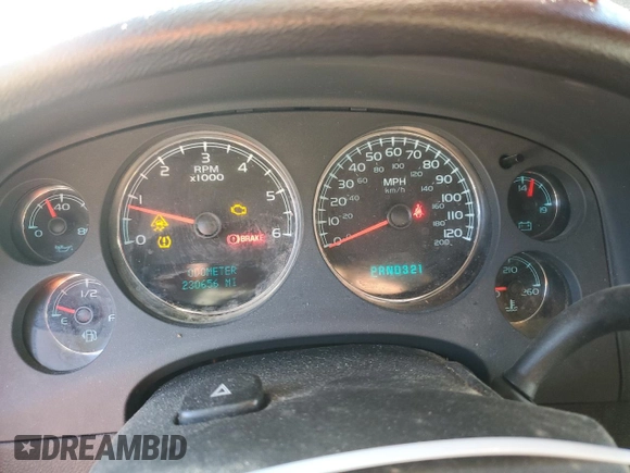 2008 GMC Yukon SLT w/4SB with VIN 1GKFC13068R184438, listed as a Copart auction lot 45032525 with 230,656 mi miles and Salvage Title. Bid and sale history available at carsss.com. Image 9.