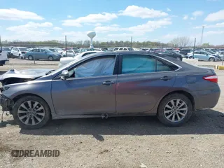 2015 Toyota Camry XLE z VIN 4T1BF1FK6FU923716, wystawiony jako IAAI lot #42038803 z przebiegiem 255 479 mil mil oraz . Historia ofert i sprzedaży dostępna na DreamBid. Obrazek 15.