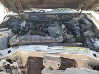 2000 Ford Explorer z VIN 1FMDU62X4YZA34304, wystawiony jako Copart lot #72740164 z przebiegiem 222 547 mil mil oraz Szkoda całkowita • Salvage title. Historia ofert i sprzedaży dostępna na DreamBid. Obrazek 12.