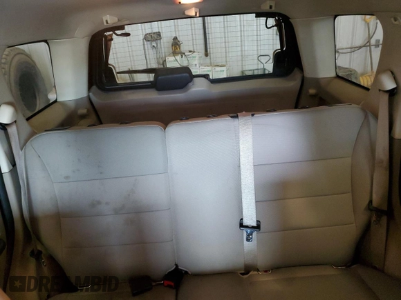 2012 Ford Escape XLT с VIN 1FMCU9DG9CKB18663, выставлен на аукционе Copart как лот 64014875 с пробегом 136 181 миль миль и На запчасти • Non repairable. История ставок и продаж доступна на DreamBid. Изображение 10.