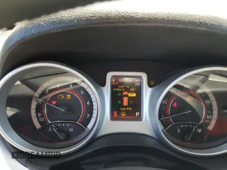 2018 Dodge Journey SXT with VIN 3C4PDCBB9JT324846, listed as a Copart auction lot 52924485 with 127,435 mi miles and Salvage Title. Bid and sale history available at DreamBid. Image 9.