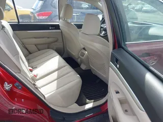 2011 Subaru Outback 2.5i z VIN 4S4BRCAC4B3420270, wystawiony jako IAAI lot #42200285 z przebiegiem 184 365 mil mil oraz . Historia ofert i sprzedaży dostępna na DreamBid. Obrazek 8.