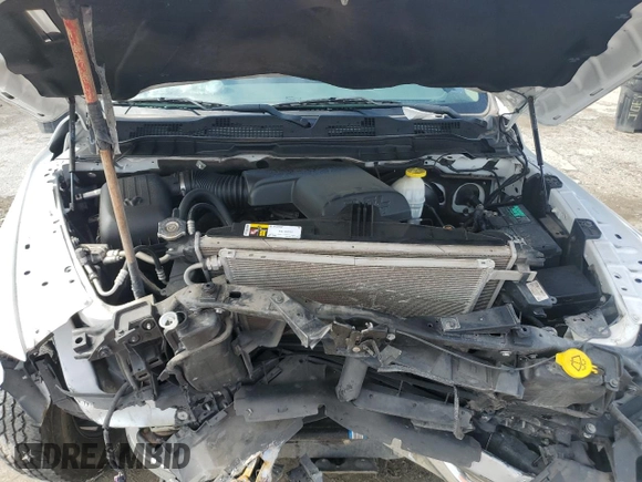 2019 Ram 1500 Express z VIN 1C6RR7FG2KS720893, wystawiony jako Copart lot #59665855 z przebiegiem 90 172 mil mil oraz Nie do naprawy • Non repairable. Historia ofert i sprzedaży dostępna na DreamBid. Obrazek 11.
