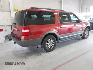 2007 Ford Expedition EL XLT with VIN 1FMFK15577LA81842, listed as a IAAI auction lot 41389458 with 221,603 mi miles. Bid and sale history available at carsss.com. Image 4.