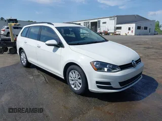 2015 Volkswagen Golf TSI S с VIN 3VWC17AUXFM504689, выставлен на аукционе IAAI как лот 42080788 с пробегом 146 602 миль миль и . История ставок и продаж доступна на DreamBid. Изображение 1.