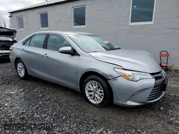 2017 Toyota Camry XLE z VIN 4T1BF1FK1HU694283, wystawiony jako Copart lot #51788175 z przebiegiem 94 249 mil mil oraz Szkoda całkowita • Salvage title. Historia ofert i sprzedaży dostępna na DreamBid. Obrazek 4.