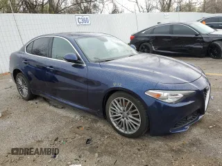 2018 Alfa Romeo Giulia Ti Lusso z VIN ZARFAEEN6J7565537, wystawiony jako Copart lot #49831095 z przebiegiem 71 881 mil mil oraz Szkoda całkowita • Salvage title. Historia ofert i sprzedaży dostępna na DreamBid. Obrazek 4.