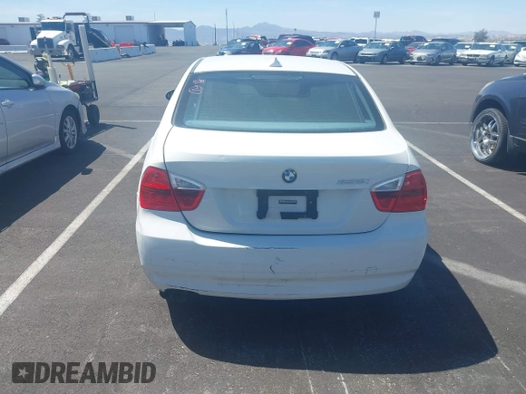 2006 BMW 3 Series 325i с VIN WBAVB13546KX50170, выставлен на аукционе IAAI как лот 42343452 с пробегом 118 453 миль миль и . История ставок и продаж доступна на DreamBid. Изображение 14.
