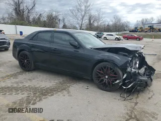 2014 Chrysler 300 S z VIN 2C3CCABG1EH336848, wystawiony jako Copart lot #50822875 z przebiegiem 75 204 mil mil oraz Szkody całkowita. Historia ofert i sprzedaży dostępna na DreamBid. Obrazek 4.