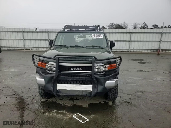 2011 Toyota FJ Cruiser with VIN JTEBU4BFXBK103533, listed as a Copart auction lot 49108565 with 106,123 mi miles and Salvage Title. Bid and sale history available at carsss.com. Image 10.