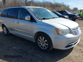 2011 Chrysler Town & Country Touring L with VIN 2A4RR8DG6BR682131, listed as a IAAI auction lot 41897000 with 137,673 mi miles and . Bid and sale history available at DreamBid. Image 1.