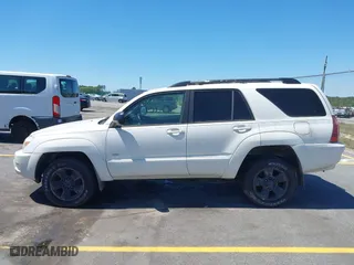 2005 Toyota 4Runner SR5 with VIN JTEZU14R750047197, listed as a IAAI auction lot 42054506 with 280,259 mi miles. Bid and sale history available at carsss.com. Image 14.