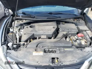 2017 Nissan Altima SR with VIN 1N4AL3AP3HC471715, listed as a IAAI auction lot 41960410 with 288,926 mi miles and . Bid and sale history available at carsss.com. Image 10.