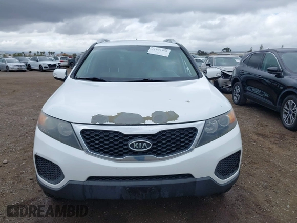 2013 Kia Sorento LX with VIN 5XYKT4A28DG348992, listed as a IAAI auction lot 42200903 with 150,730 mi miles and . Bid and sale history available at DreamBid. Image 6.