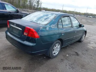 2001 Honda Civic LX with VIN 2HGES165X1H523369, listed as a IAAI auction lot 42050046 with 187,835 mi miles. Bid and sale history available at carsss.com. Image 4.