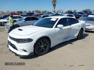 2019 Dodge Charger R/T z VIN 2C3CDXCT8KH738096, wystawiony jako IAAI lot #41676018 z przebiegiem 30 935 mil mil oraz . Historia ofert i sprzedaży dostępna na DreamBid. Obrazek 18.