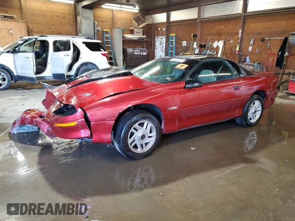 1996 Chevrolet Camaro Z28 z VIN 2G1FP22P0T2153212, wystawiony jako Copart lot #79871654 z przebiegiem 86 691 mil mil oraz Szkoda całkowita • Salvage title. Historia ofert i sprzedaży dostępna na DreamBid. Obrazek 1.
