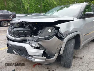2022 Jeep Compass Limited with VIN 3C4NJDCB0NT108670, listed as a IAAI auction lot 42379451 with 42,170 mi miles and . Bid and sale history available at DreamBid. Image 6.