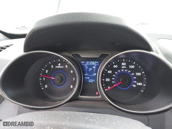 2016 Hyundai Veloster with VIN KMHTC6AD4GU270503, listed as a IAAI auction lot 41982520 with 137,282 mi miles. Bid and sale history available at carsss.com. Image 7.