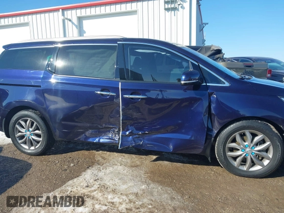 2020 Kia Sedona EX with VIN KNDMC5C18L6615178, listed as a IAAI auction lot 41618042 with 42,283 mi miles. Bid and sale history available at carsss.com. Image 13.