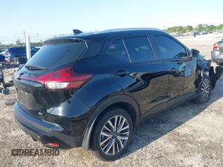 2024 Nissan Kicks SV with VIN 3N1CP5CV4RL476848, listed as a IAAI auction lot 41986736 with 25,304 mi miles. Bid and sale history available at carsss.com. Image 4.