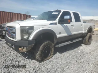 2015 Ford Super Duty F-250 SRW Lariat with VIN 1FT7W2BTXFEA57415, listed as a Copart auction lot 50988665 with 173,285 mi miles and Salvage Title. Bid and sale history available at carsss.com. Image 1.
